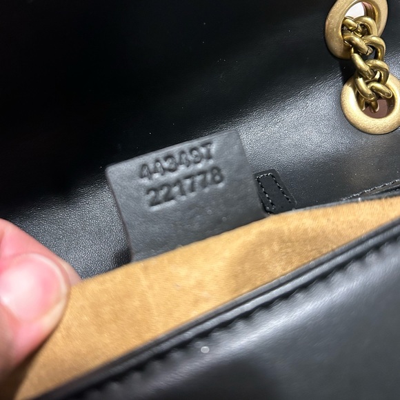 Gucci bag GG MARMONT SMALL SHOULDER BAG purse Black calfskin leather - Picture 6 of 12